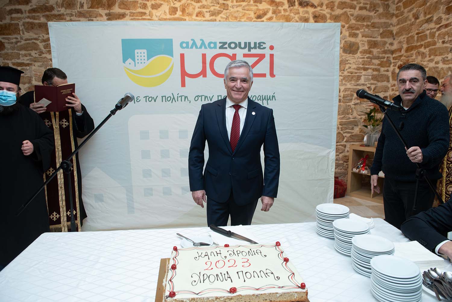 Πλήθος κόσμου στην κοπή πίτας του συνδυασμού του Δημάρχου Παιανίας